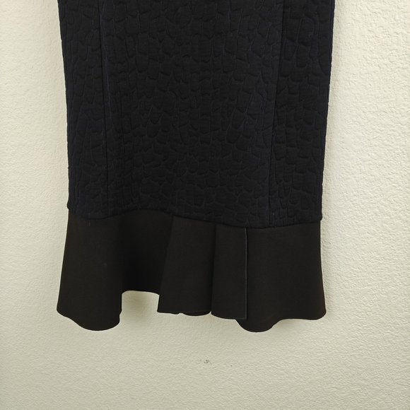 Tory Burch Navy/Black Quilted Jacquard Flounce Mini Dress Size XS/TP - Picture 3 of 16